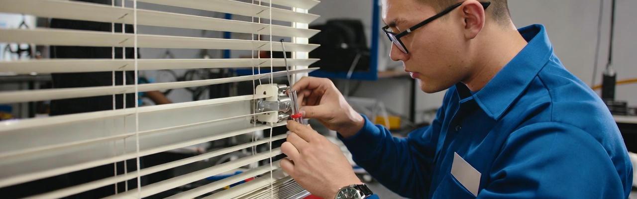 cambio y reparacion de ejes para soportes en persianas en Alcorcón